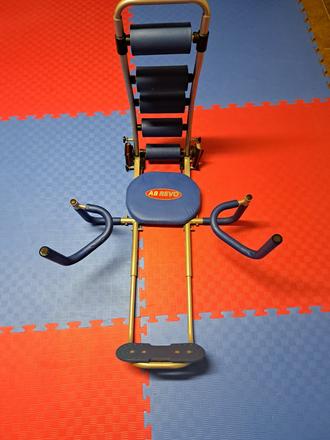 Posilňovač brušného svalstva,