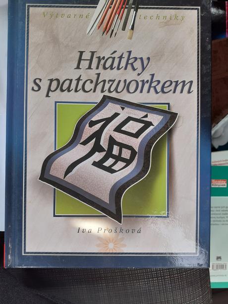 Kniha hrátky s patchworkem, 