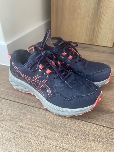 Botasky, asics,37