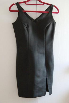 Malé čierne šaty xs, xs