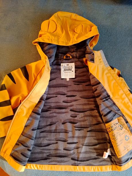 Nepremokavá pogumovaná bunda, f&f,110