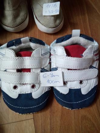 Bielomodre capacky, 18