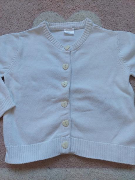 Biely svetrik veľ.86/92/98, vek 12-18mes., f&f,86
