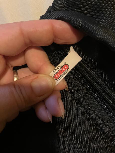 Rastuci fusak takko s postovnym,