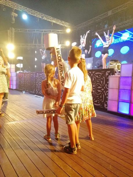 Letné strieborné šatocky, veľkosť 116 na 5 rokov, 116