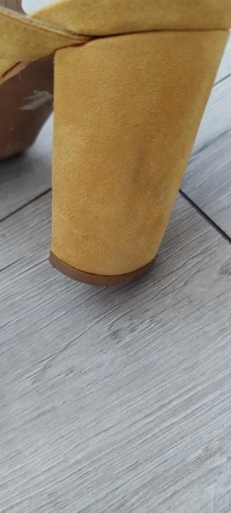 Žlté sandále so zaväzovaním, 39