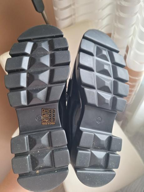 Poltopanky, mokasíny, 37