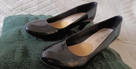 Čierne lakové lodičky, lasocki,40