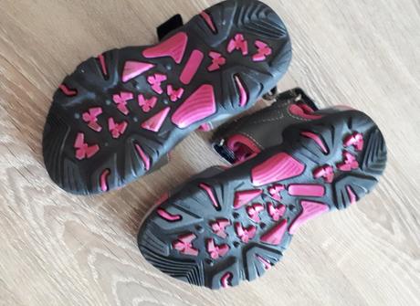 Trekove sadalky pre dievcatko, authority,27