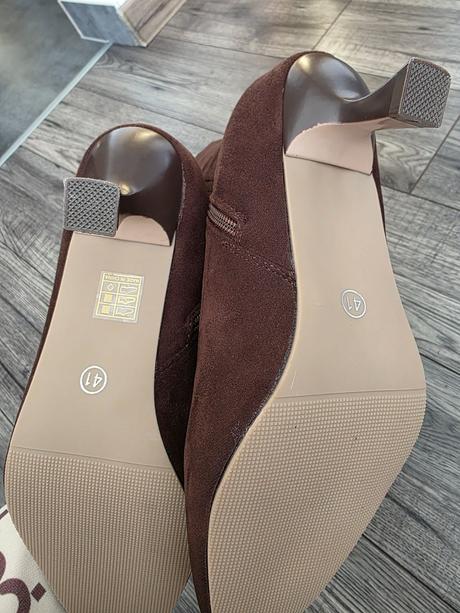 Čokoládové cižmy, 40