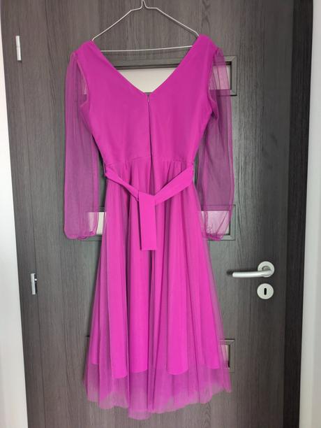 Spoločenské šaty, 38