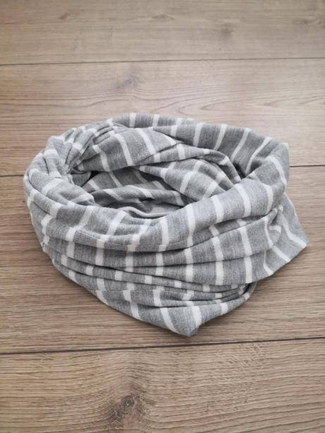 Šál - tunel, reserved