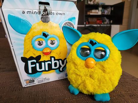 Furby interaktívna hračka, 