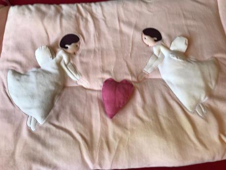 Mantinel na postielku  zn. jacadi  396  x 27,5 cm, 