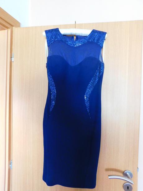 Šaty slávnostné aj plesové, 38