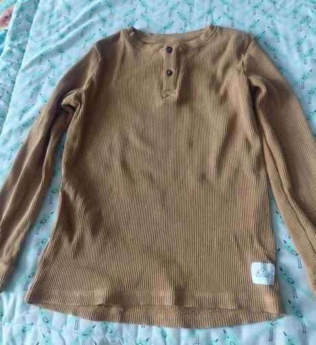 Hnedy pulover, takko,128