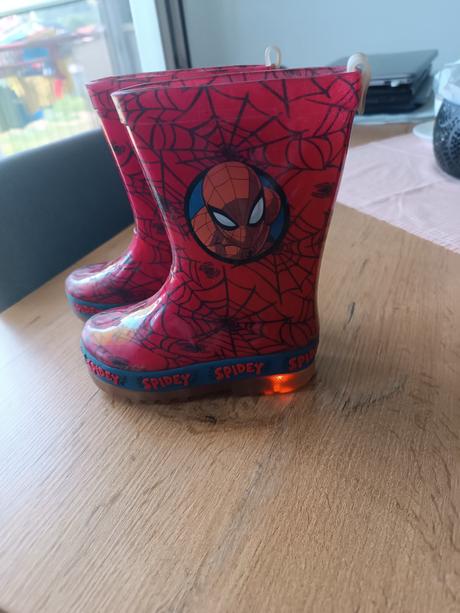Svietiace gumáky spiderman - 23, 23