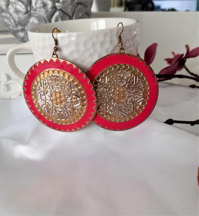 Ružové náušnice, 