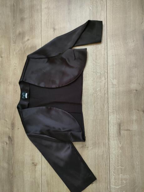 Spoločenské šaty, m