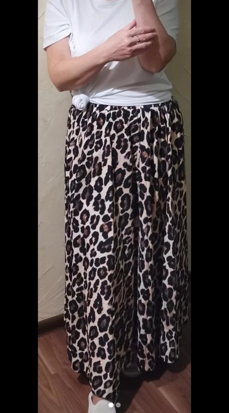 Dlhá sukňa leopard, 