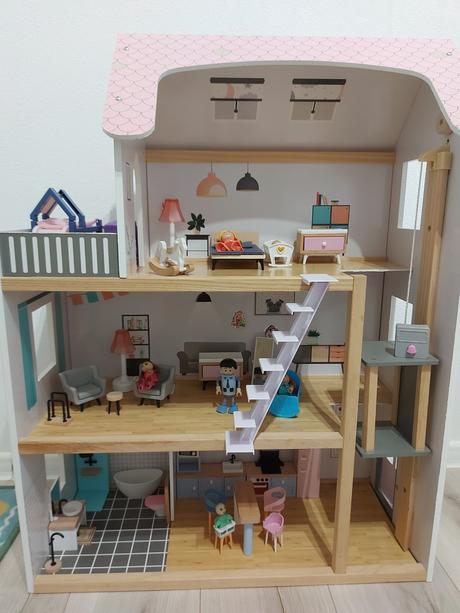 Domček pre bábiky, 