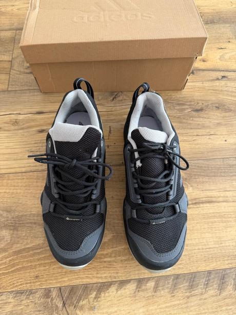 Turistické topánky, adidas,39