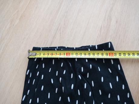 Tenké čierne tepláky, f&f,80