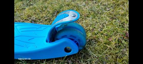 Kolobezka rider, blikajuce kolieska, 