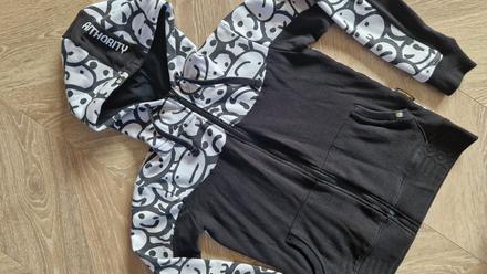 Mikina, authority,146