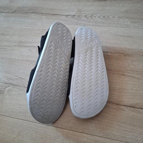 Šľapky, adidas,43
