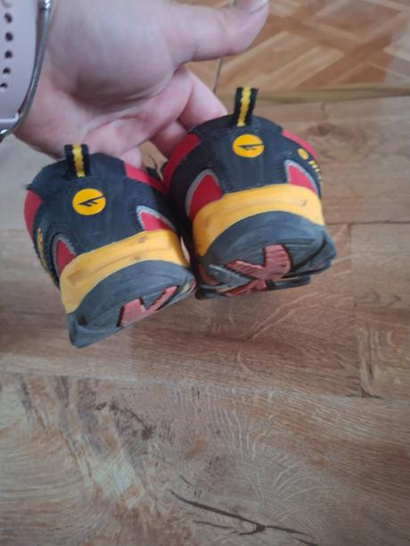 Turistická obuv, hi tec,35