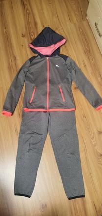 Sportova teplákoch súprava, decathlon,134