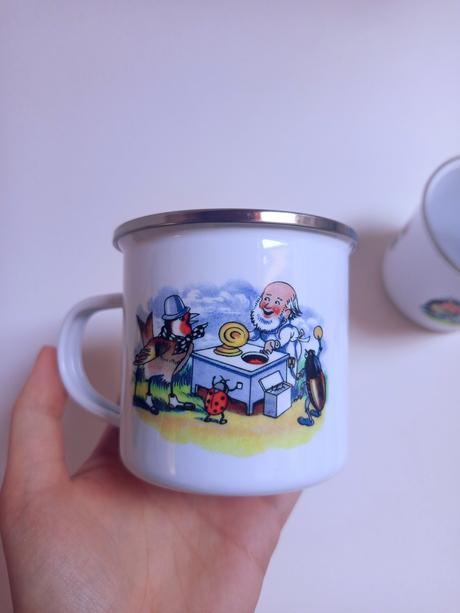 Smaltované hrnčeky s retro obrázkami, 