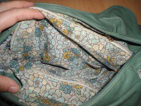 Bledozelena damska kabelka,