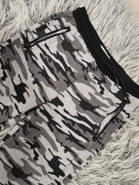 Maskáčové tepláky, reserved,152