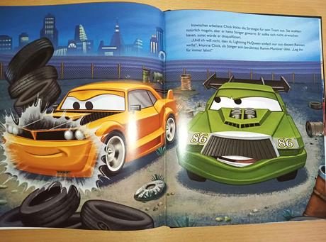Cars - kniha s omaľovánkami a nálepkami,
