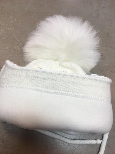 Čiapka zimná so šnúrkami, 98