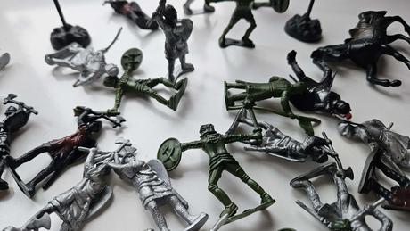 Vojaci figúrky na hranie, 32 ks, 