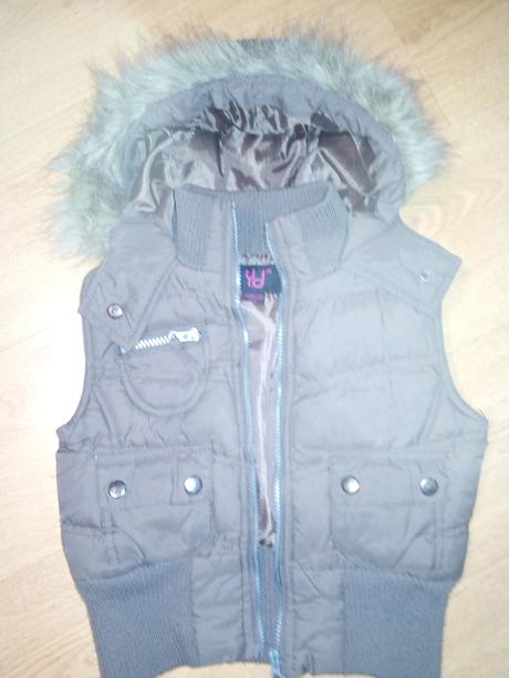 Vetrovka bez rukávov, 128