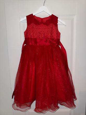 Slávnostné šaty, 140