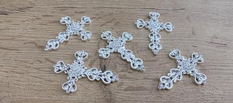 Kríž - 47x64 mm - strieborný,