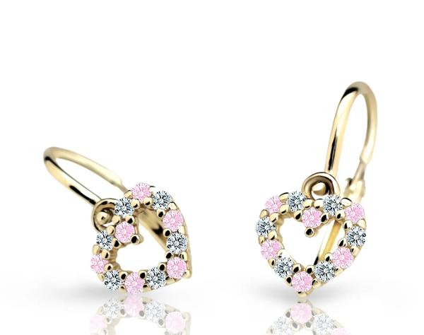 Náušnice pre novorodenca: Skúsenosti a praktické rady