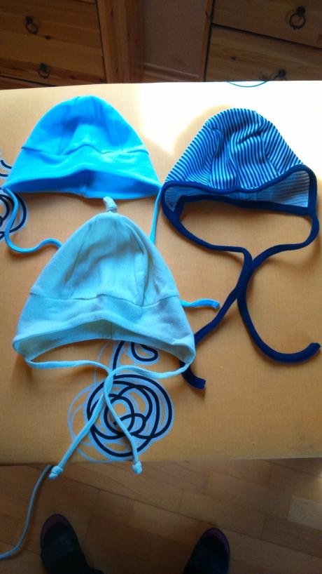 3x novorodenecká čiapočka , 56