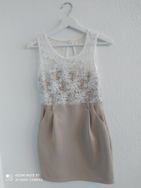 Krásne mini šaty, s