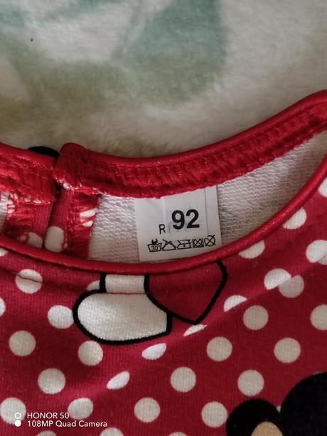 Šaty minnie, 92