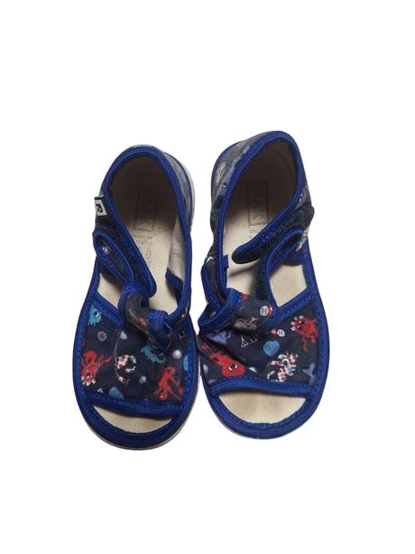 Detské papučky s otvorenou špicou, 24