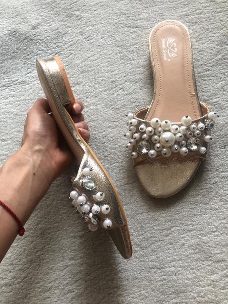 Slapky s perlami, 37