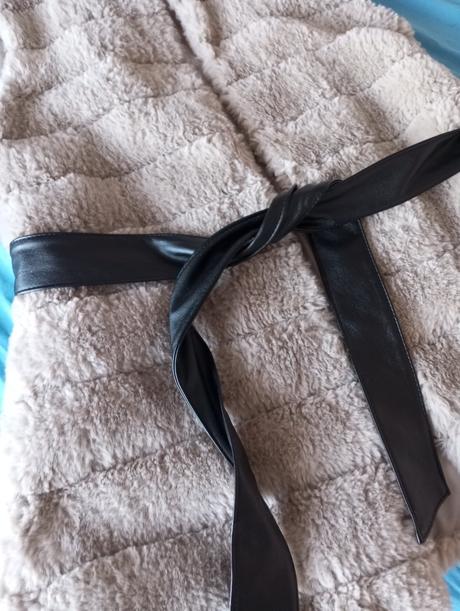 Hnúšťa vesta, amisu,36