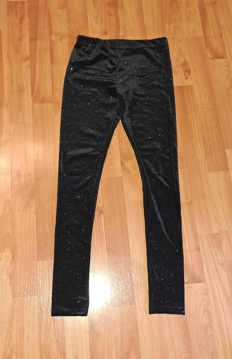 Elegantné legíny, 152