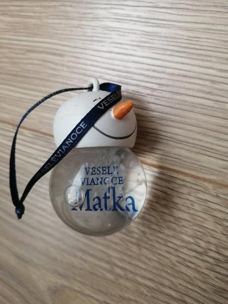 Snežítko snehuliak s menom maťka,